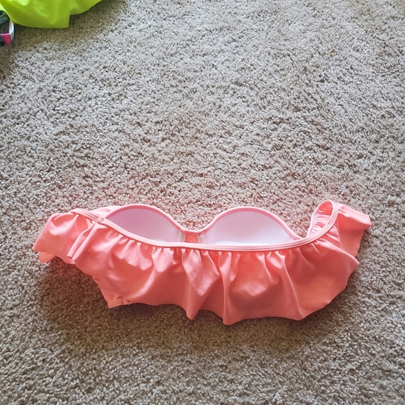 Swimsuit Top Bundle - Picture 2 of 7